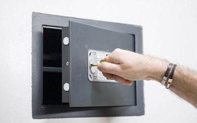 Cerrajero en Sitges especializado en cajas fuertes